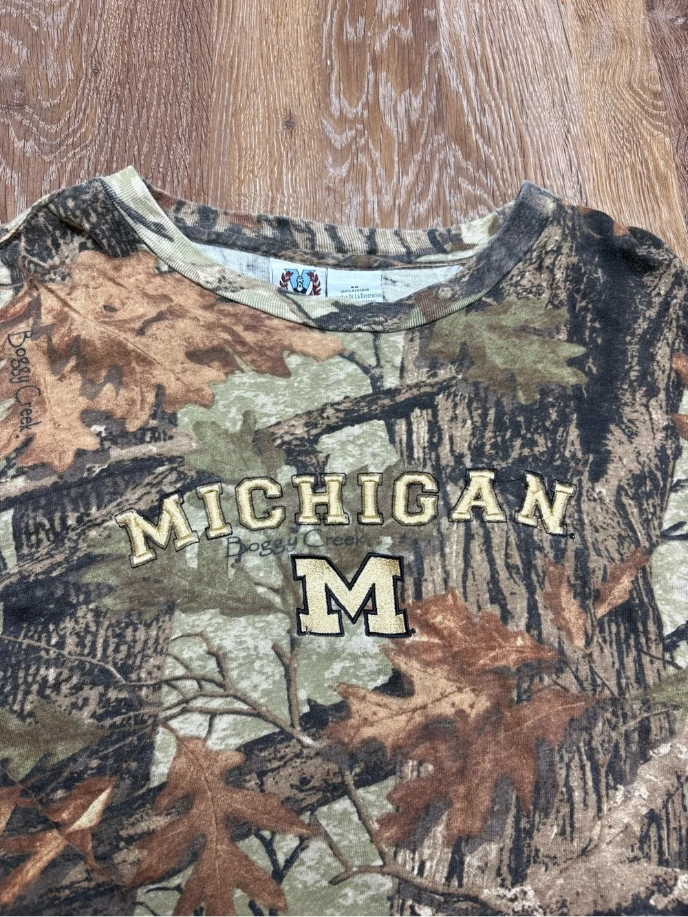 Vintage  Long-Sleeve Camo Michigan Tee - Green & Brown